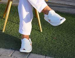White Kaptaan Classic Chappal